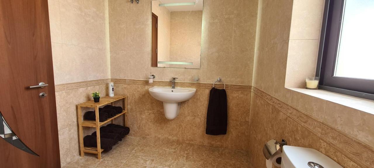 Large Apartment In Marsascala. Sleeps 6 Марсаскала Екстер'єр фото