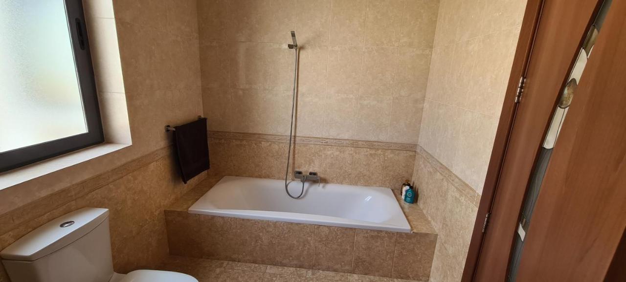 Large Apartment In Marsascala. Sleeps 6 Марсаскала Екстер'єр фото
