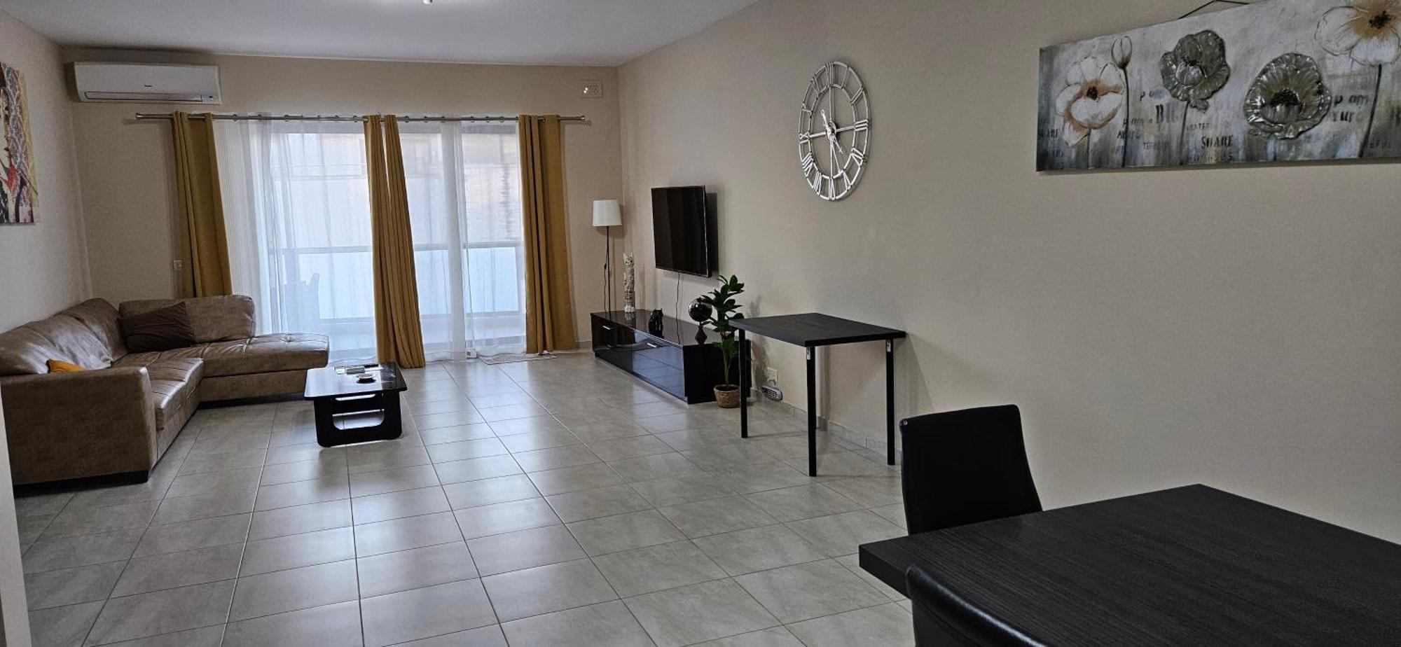 Large Apartment In Marsascala. Sleeps 6 Марсаскала Екстер'єр фото